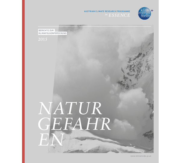 Cover eines Berichts mit Gebirgshintergrund mit dem Titel „NATURGEFAHREN“ des Österreichischen Klimaforschungsprogramms, 2015.